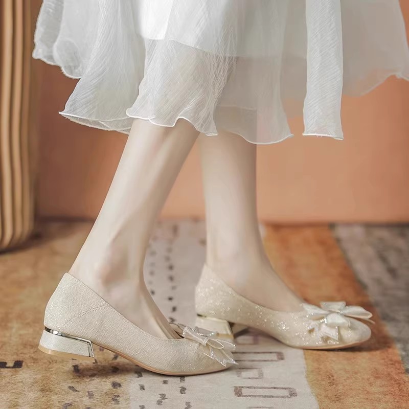 2025 여성 가을 신상 이브닝 소프트 솔 로우탑 웨딩 - Wedding Shop 리뷰 및 가격